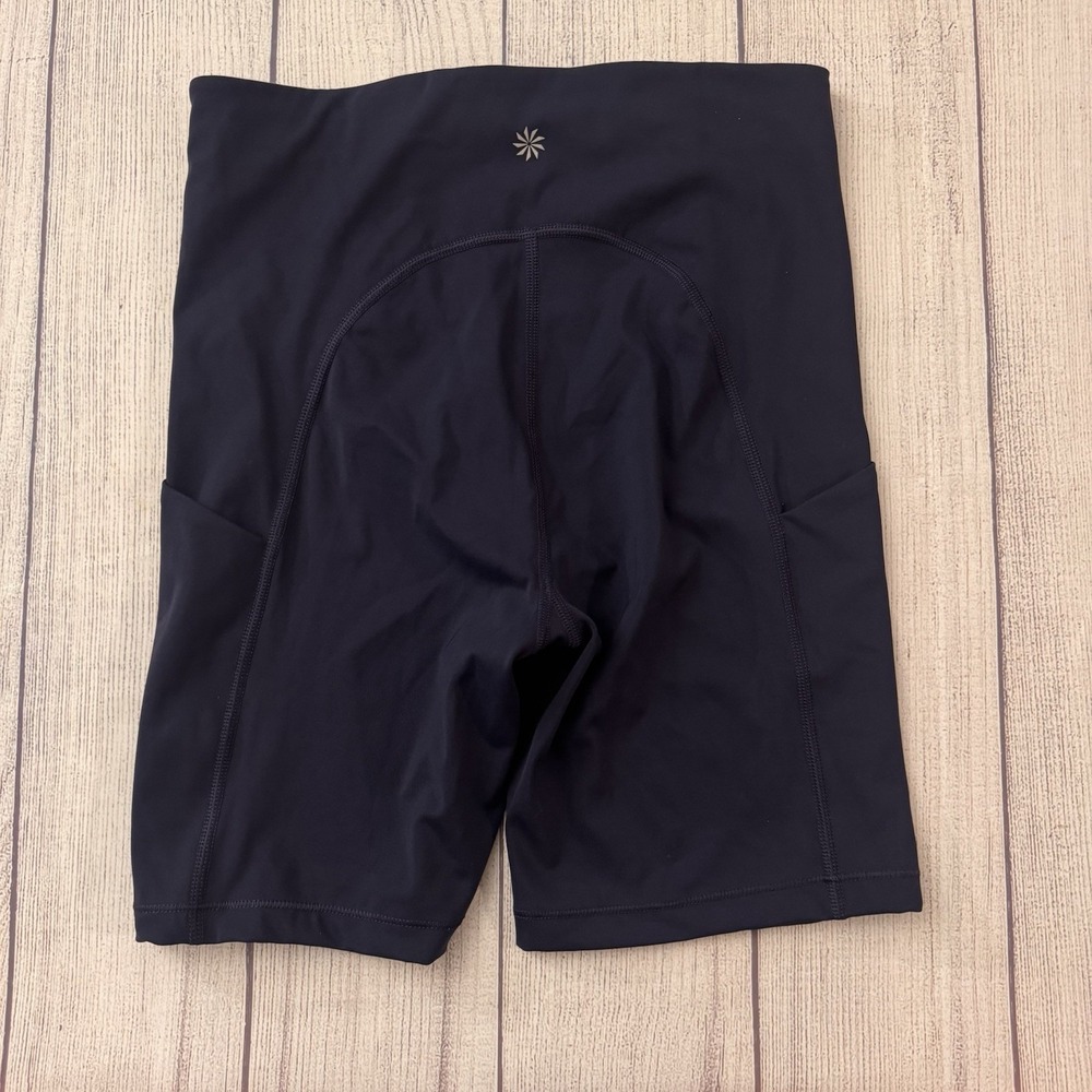 Athleta Ultimate Stash Pocket 7" Biker Athletic Shorts Women's Size Small Blue